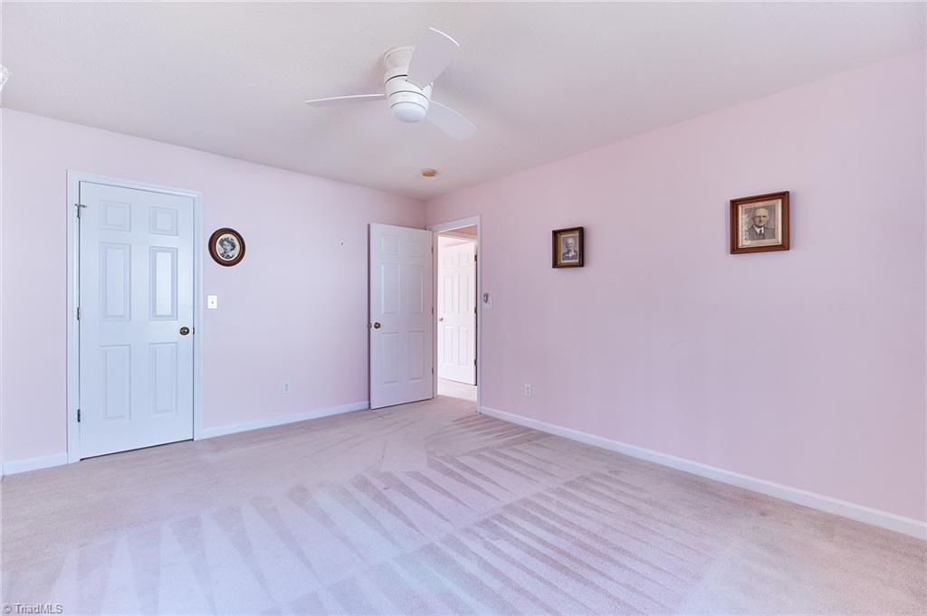 2625 Stratford Lake Road Winston-Salem, NC 27103 - Photo 21 of 34