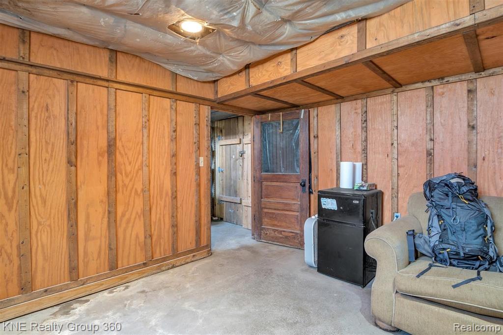 58666 Eight Mile Road South Lyon, MI 48178 - Photo 31 of 35