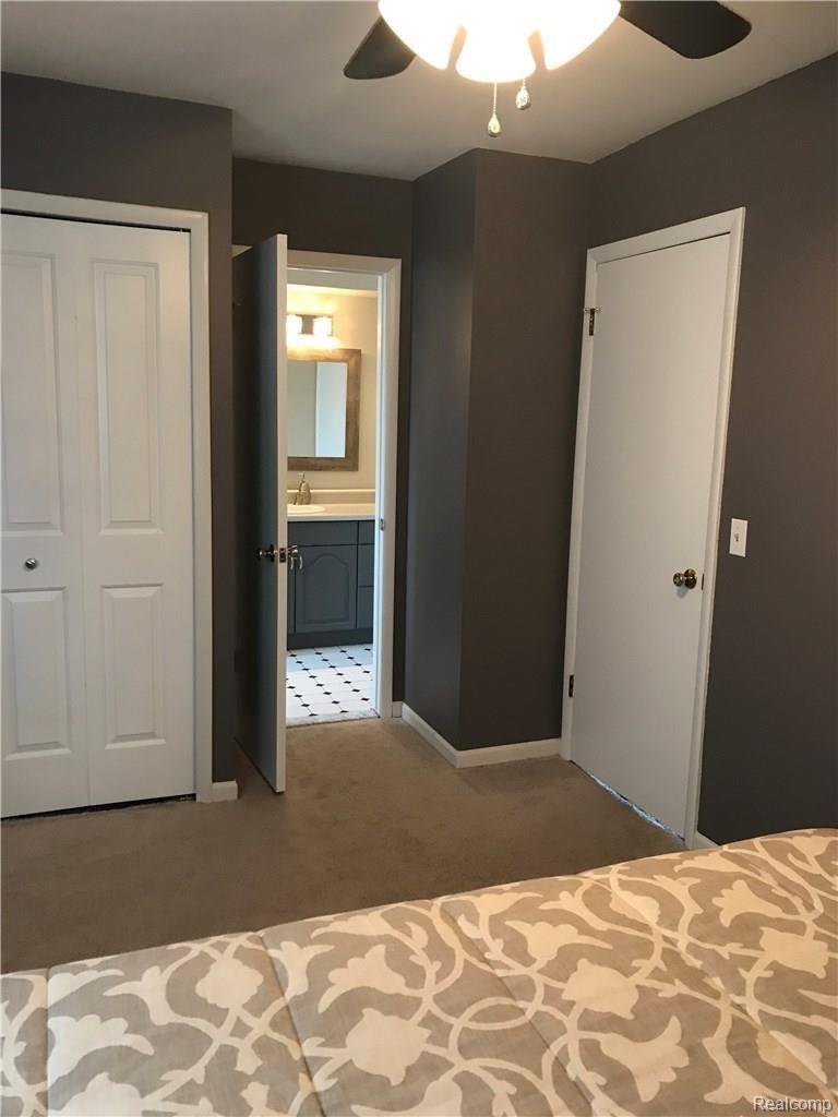 3083 Kenmore Road Berkley, MI 48072 - Photo 12 of 25 12.JPG
