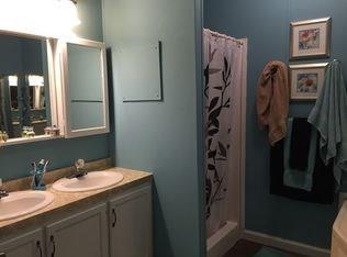 4696 Autumn Ridge Drive Columbus, IN 47203 - Photo 5 of 12 Gallery Image 5