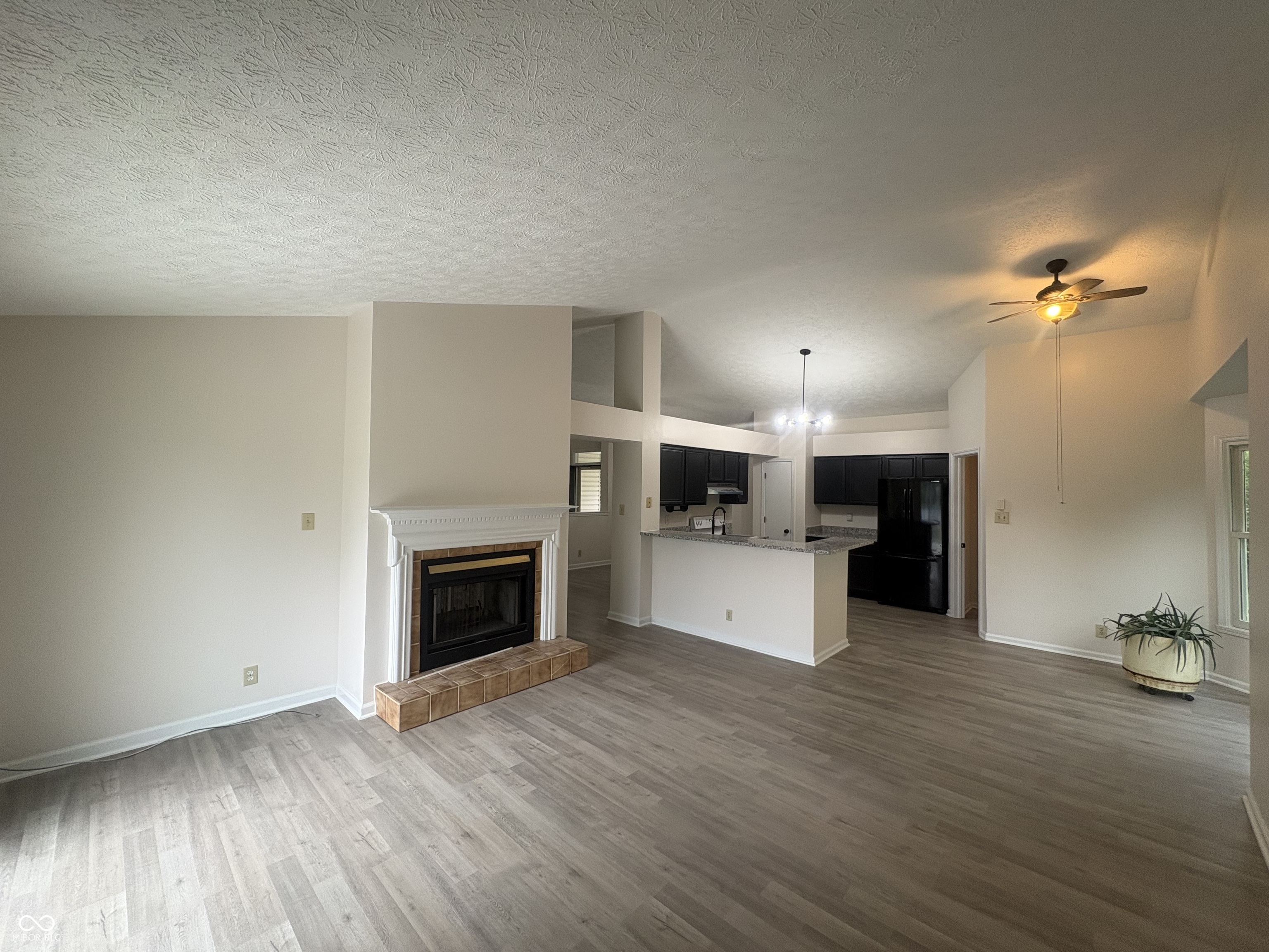 7630 Lippincott Way Indianapolis, IN 46268 - Photo 9 of 20