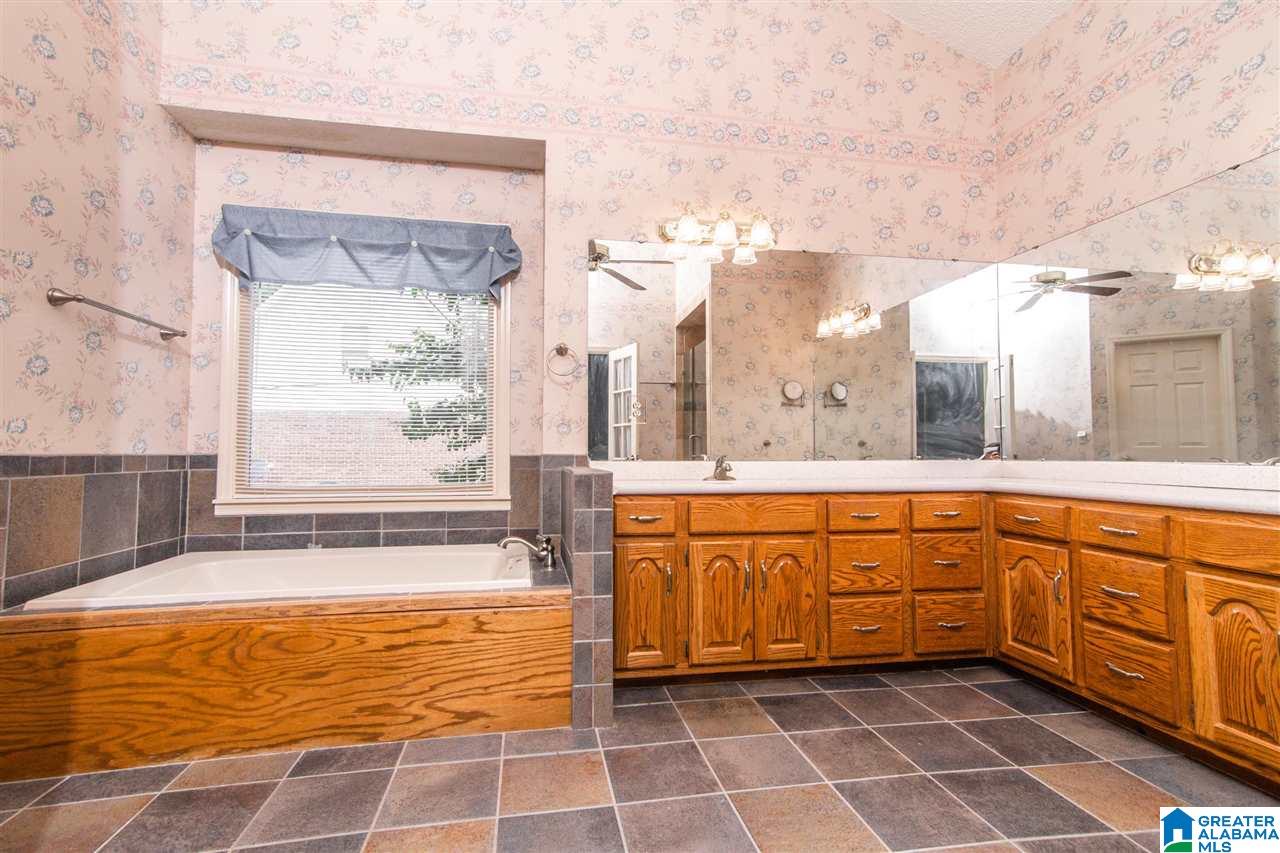 1227 Stillwater Road Anniston, AL 36207 - Photo 13 of 37