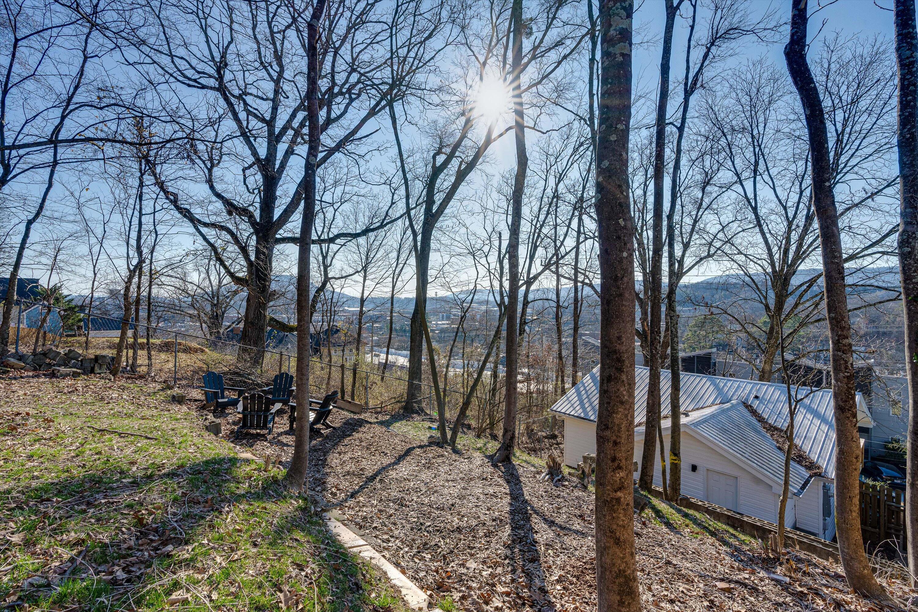 618 Hamilton Avenue Chattanooga, TN 37405 - Photo 1 of 27 26-618 Hamilton Ave-26