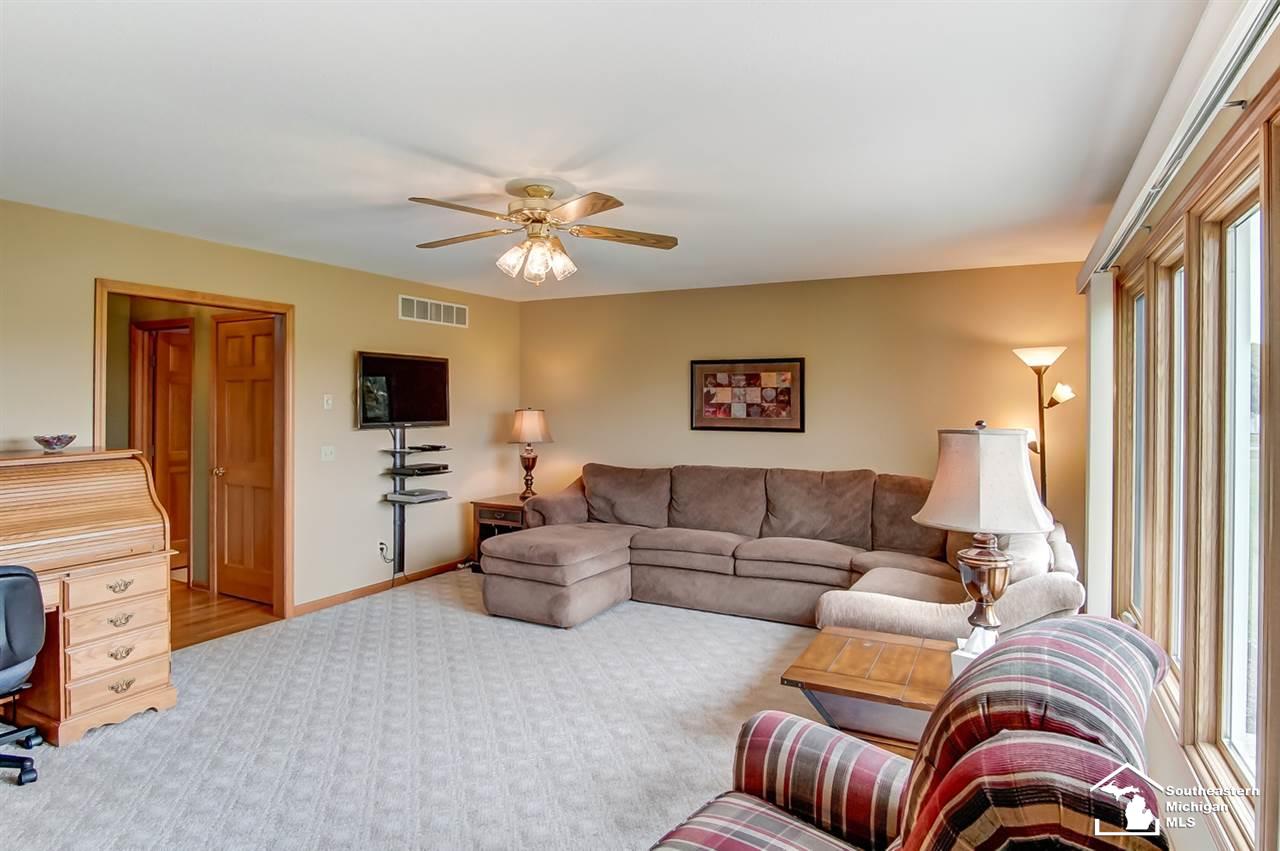 6843 Section Road Ottawa Lake, MI 49267 - Photo 5 of 42 Gallery Image 5