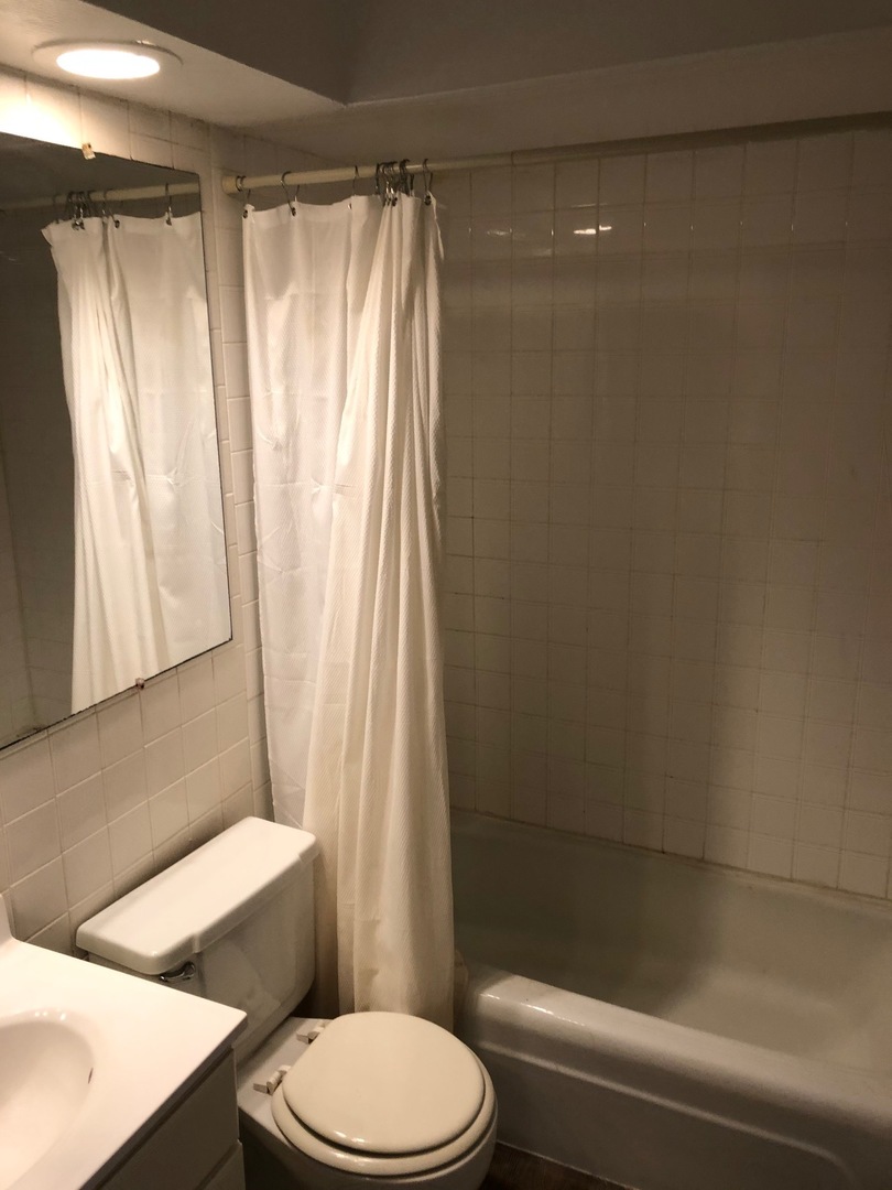 537 West Melrose Street, Unit 131 Chicago, IL 60657 - Photo 6 of 6