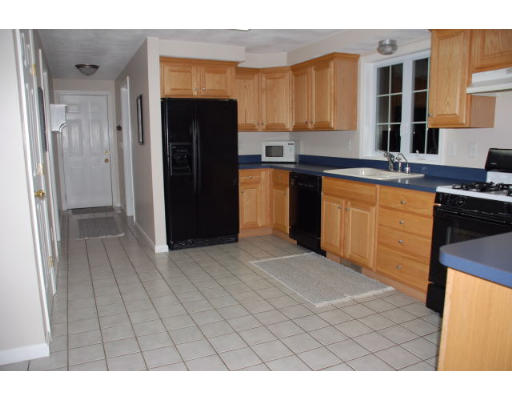54 Emery Road Townsend, MA 01469 - Photo 7 of 18