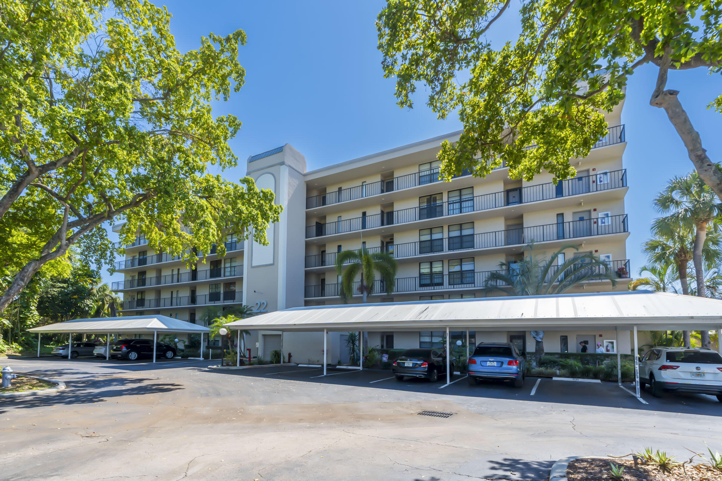 22 Royal Palm Way, Unit 606 Boca Raton, FL 33432 - Photo 39 of 48 039