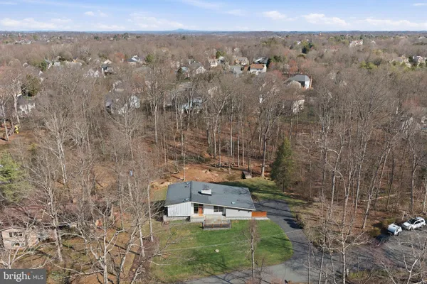 $1,235,000 | 122 Lake Drive, Sterling, VA 20164