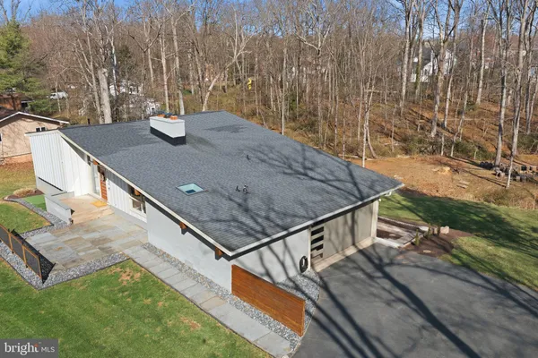 $1,235,000 | 122 Lake Drive, Sterling, VA 20164