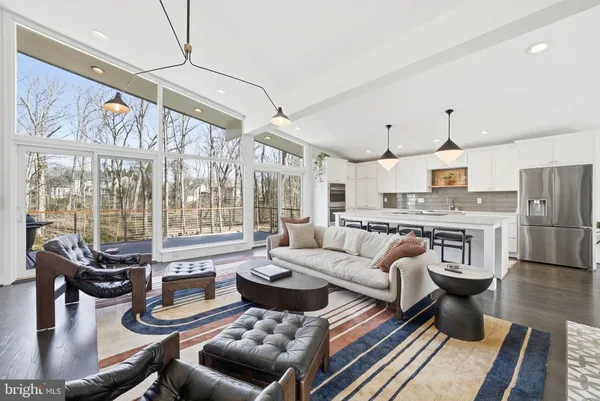 $1,235,000 | 122 Lake Drive, Sterling, VA 20164