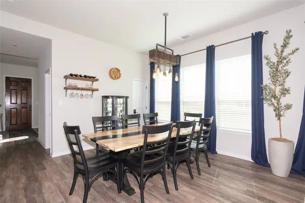 $2,600 | 505 Blue Oak Boulevard, San Marcos, TX 78666