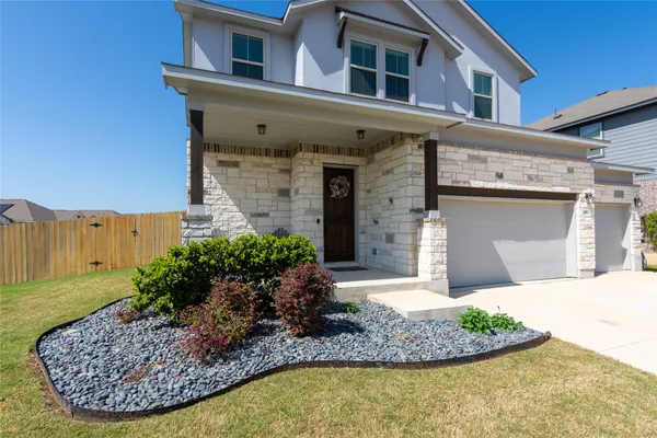 $2,600 | 505 Blue Oak Boulevard, San Marcos, TX 78666