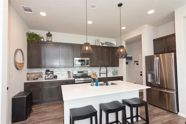 $2,600 | 505 Blue Oak Boulevard, San Marcos, TX 78666