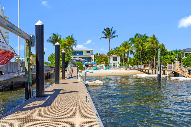 $19,900,000 | 2814 North Flagler Drive, West Palm Beach, FL 33407