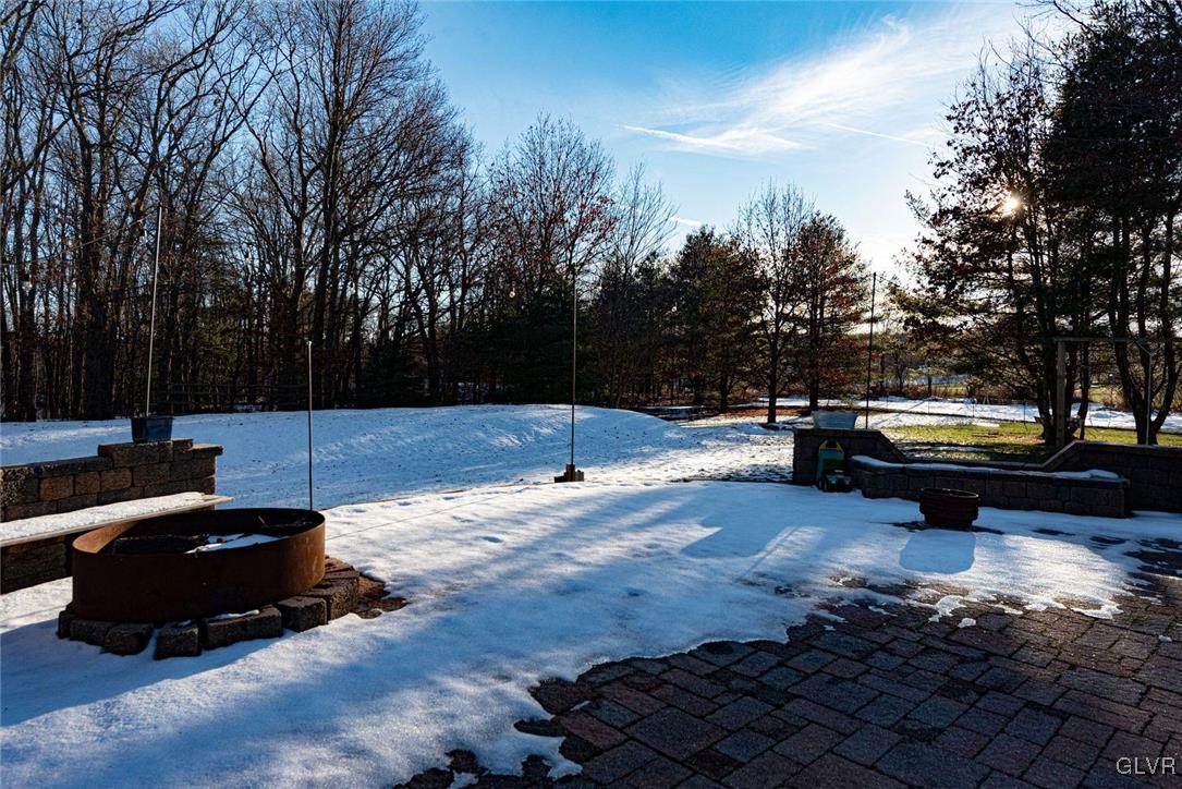 1098 State Road Effort, PA 18330 - Photo 34 of 42 a swimming pool with wooden fence