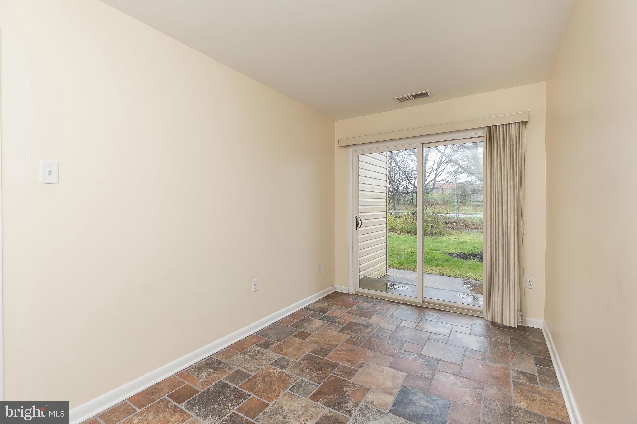 2572 Riva Road, Unit 4B Annapolis, MD 21401 - Photo 14 of 20 a view of an empty room with a window