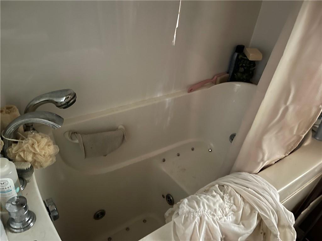 326 Frazier Drive New Castle, PA 16105 - Photo 15 of 27