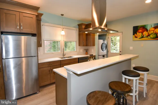 $579,000 | 6112 Naval Avenue, Lanham, MD 20706