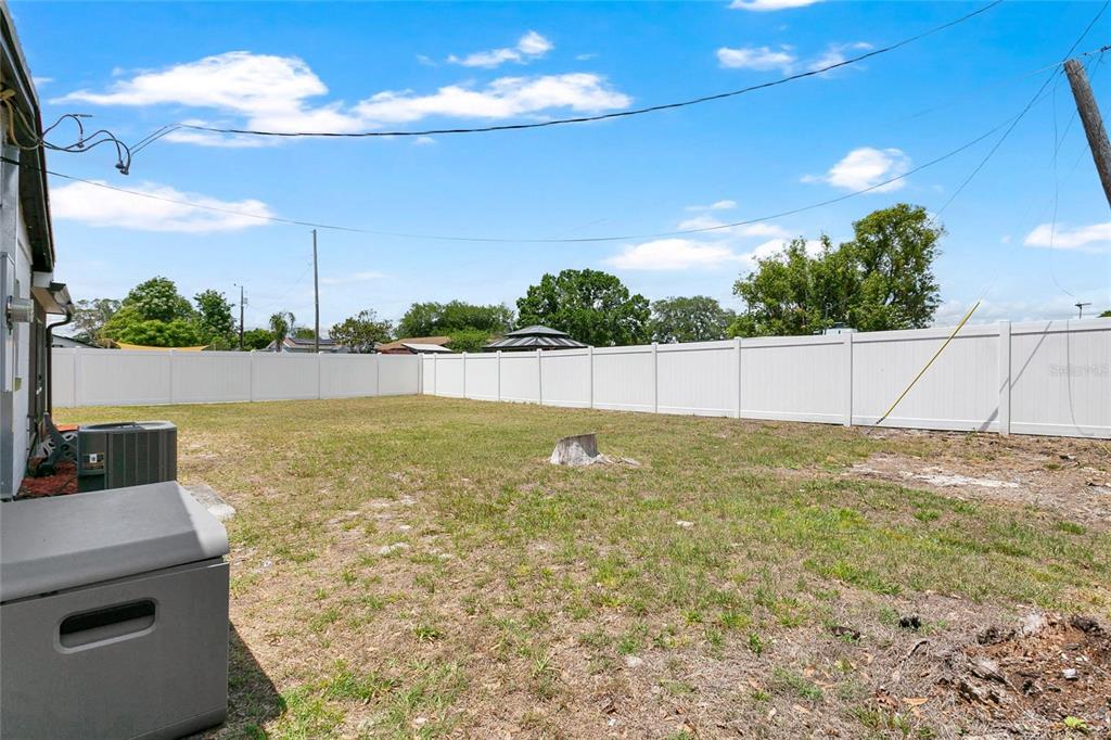 498 Clemson Drive Altamonte Springs, FL 32714 - Photo 22 of 31 a view of outdoor space and yard