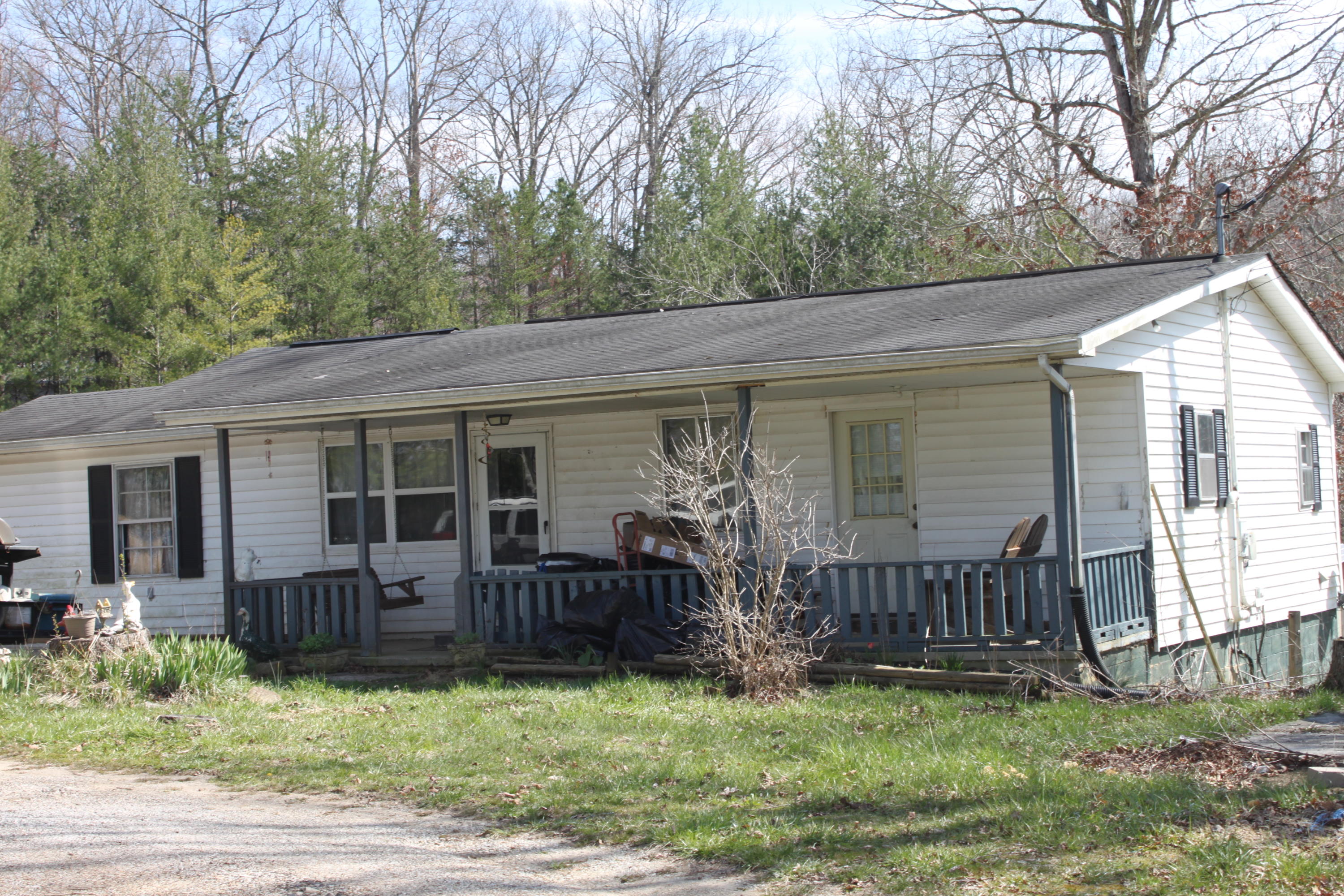 1019 New Light Road Winfield, TN 37892 - Photo 2 of 23 IMG_7911 (2)