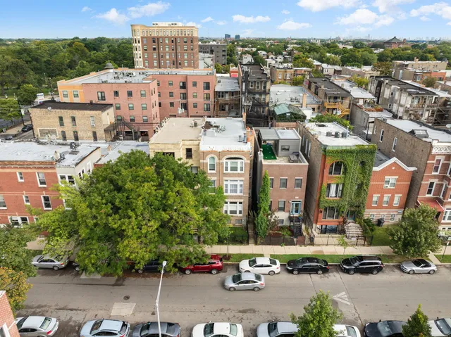 $2,200 | 2744 West Haddon Avenue, Unit 2, Chicago, IL 60622