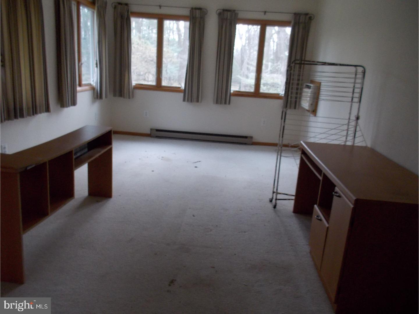 10 Maddock Road Titusville, NJ 08560 - Photo 11 of 24 Family Room