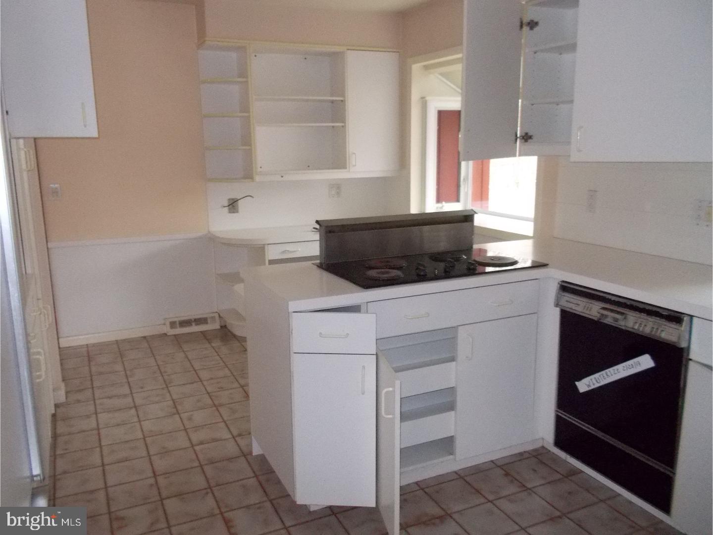 10 Maddock Road Titusville, NJ 08560 - Photo 5 of 24 Kitchen