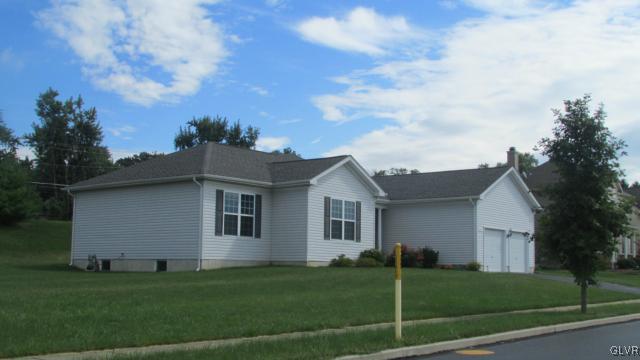 1523 Kaitlyn Road Allentown, PA 18103 - Photo 2 of 30 Gallery Image 2