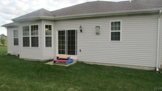 1523 Kaitlyn Road Allentown, PA 18103 - Photo 4 of 30 Gallery Image 4
