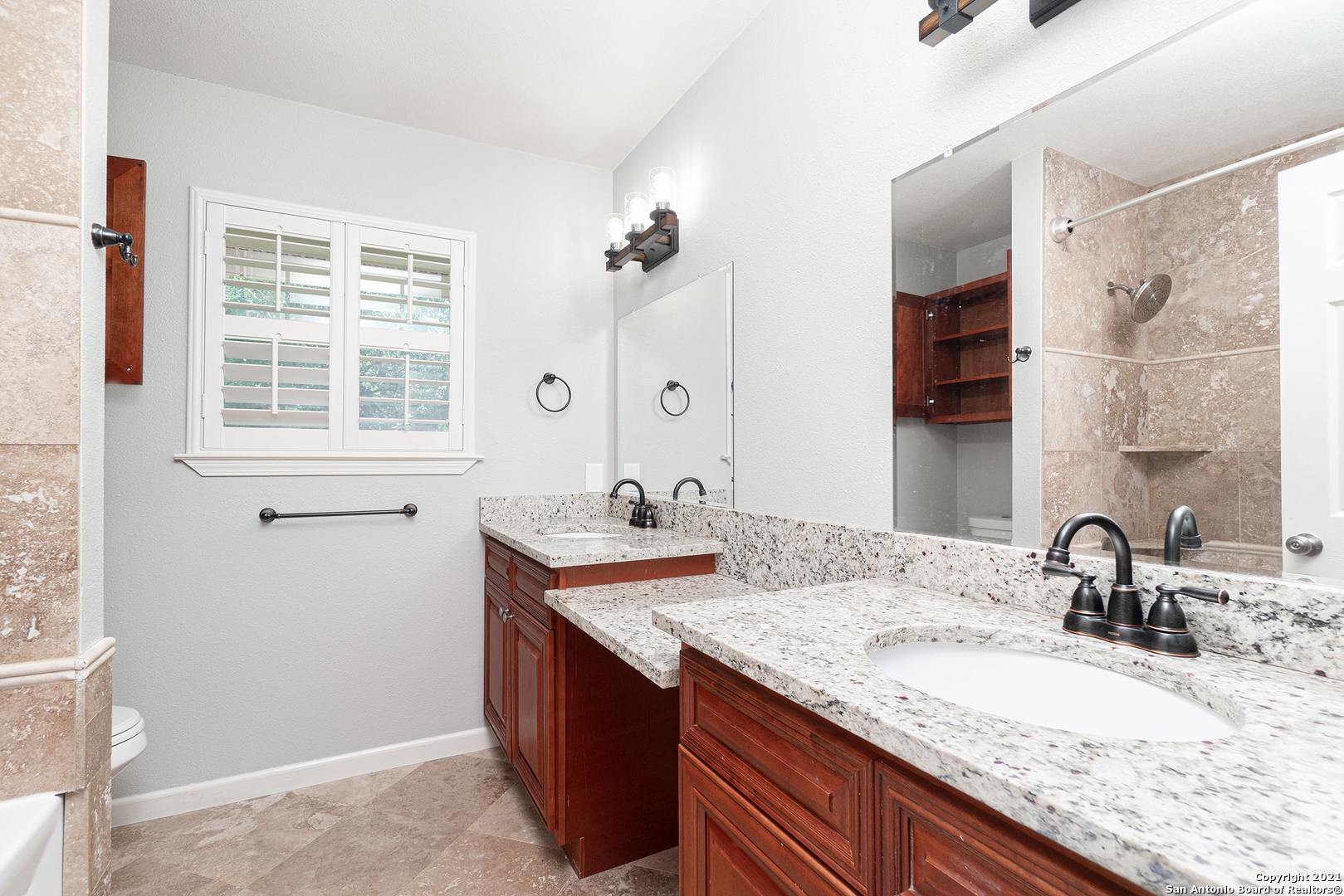 10211 Rafter O Trail Helotes, TX 78023 - Photo 10 of 15 Gallery Image 10