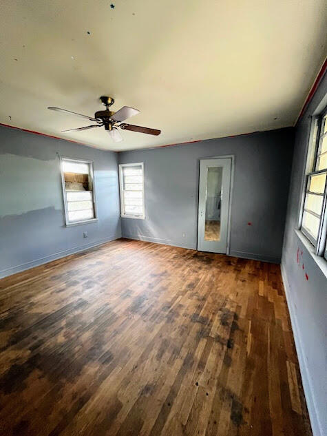 2417 27th Street Lubbock, TX 79411 - Photo 17 of 25 a view of an empty room and window