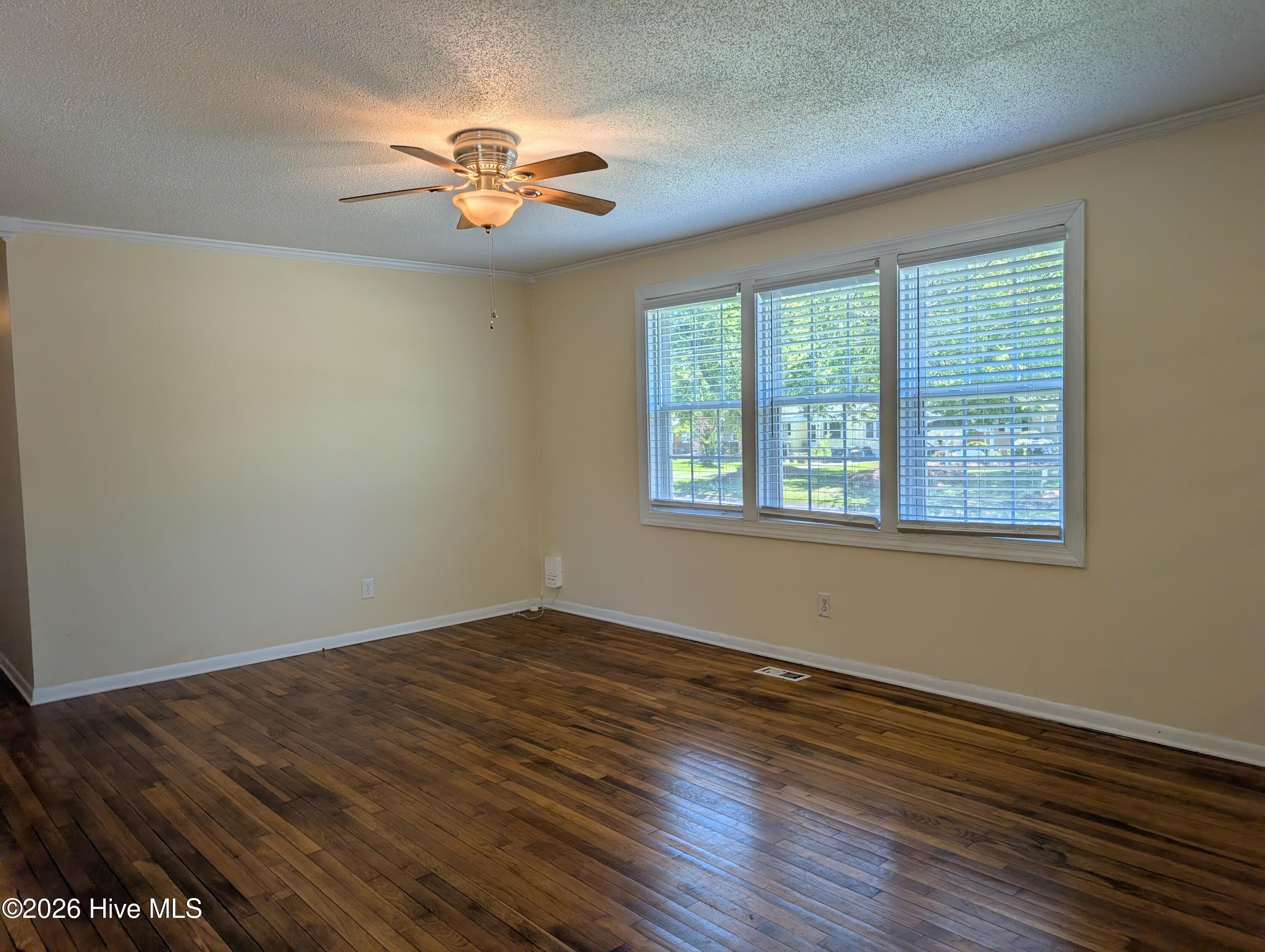 418 Decatur Road Jacksonville, NC 28540 - Photo 4 of 18 PXL_20260410_163159786
