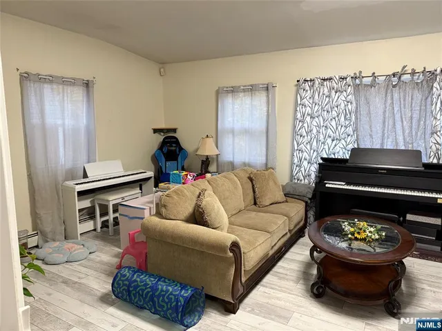 $785,000 | 1124 Belmont Avenue, North Haledon, NJ 07508