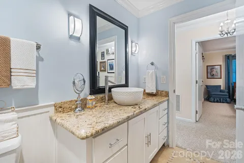 $1,299,900 | 6296 Southlake Drive, Hickory, NC 28601