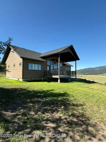 $845,000 | 604 Falcon Drive, Alpine, WY 83128
