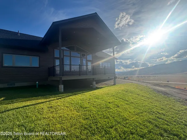 $845,000 | 604 Falcon Drive, Alpine, WY 83128