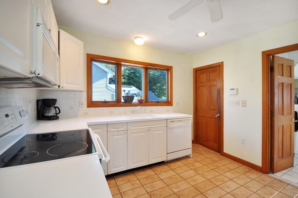 29 Overlook Road, Unit 2 Arlington, MA 02474 - Photo 21 of 35