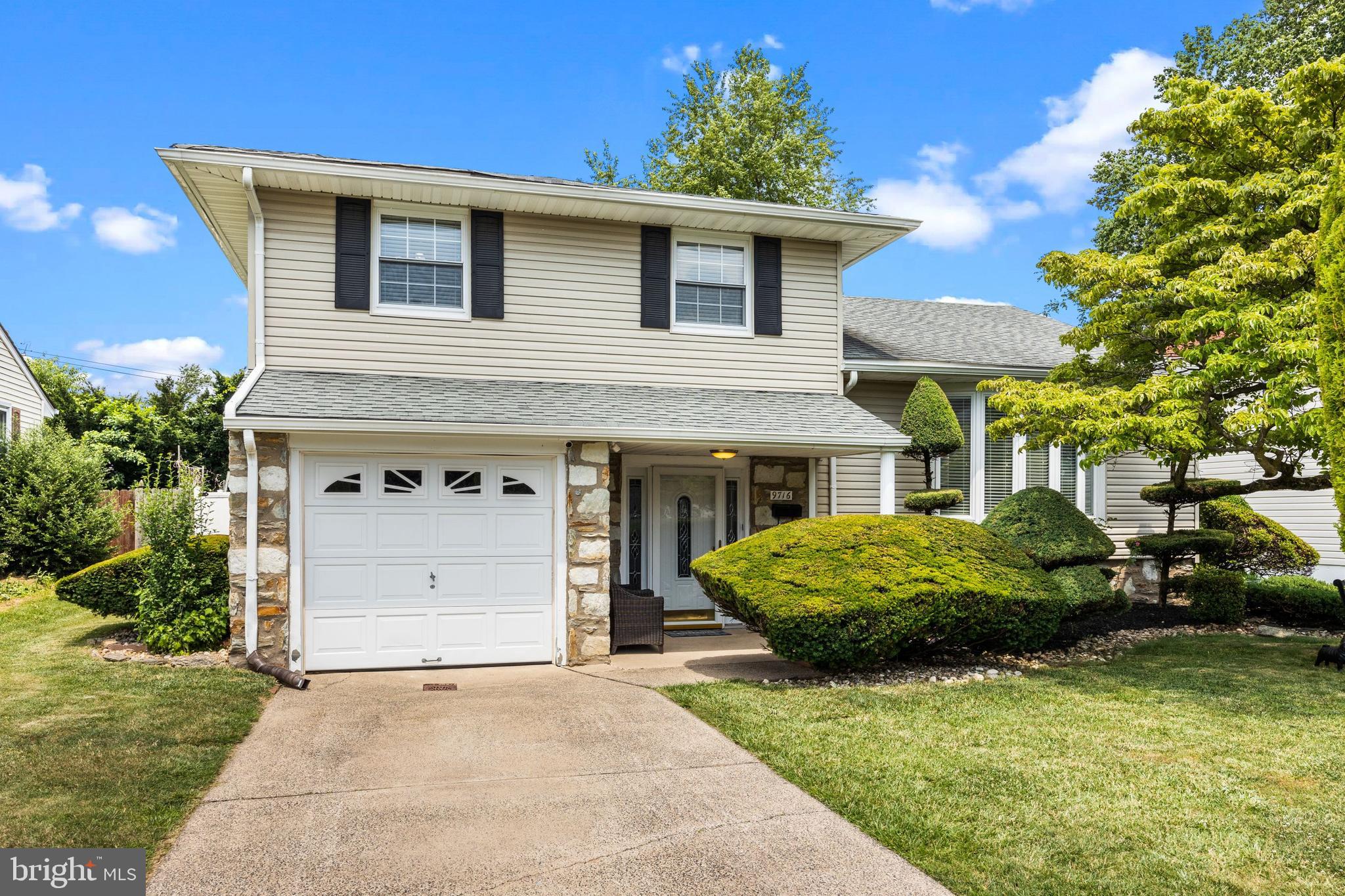9716 Portis Road Philadelphia, PA 19115 - Photo 1 of 38
