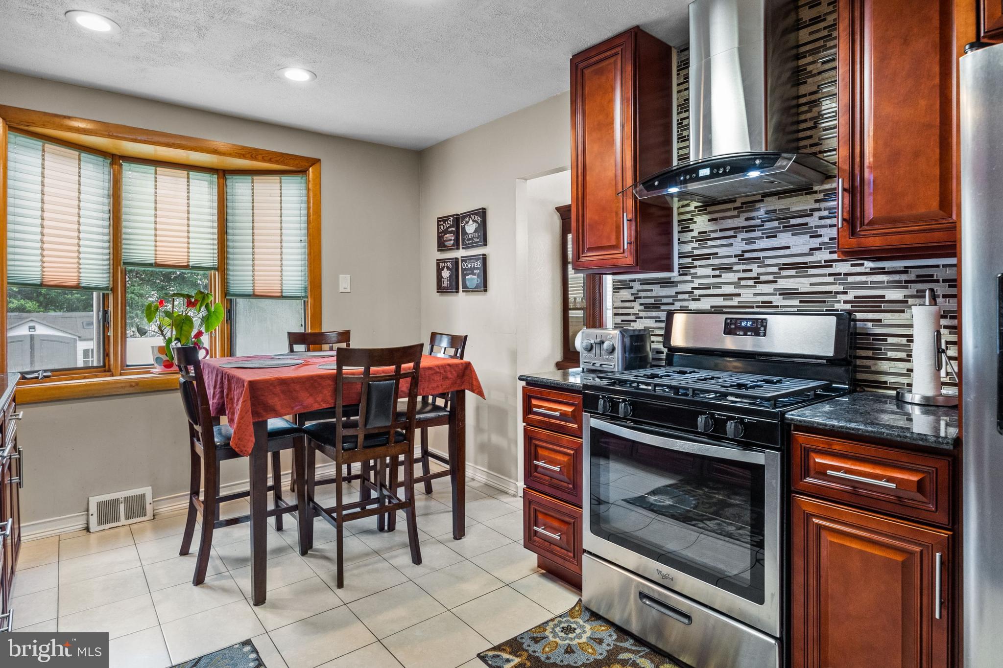 9716 Portis Road Philadelphia, PA 19115 - Photo 13 of 38
