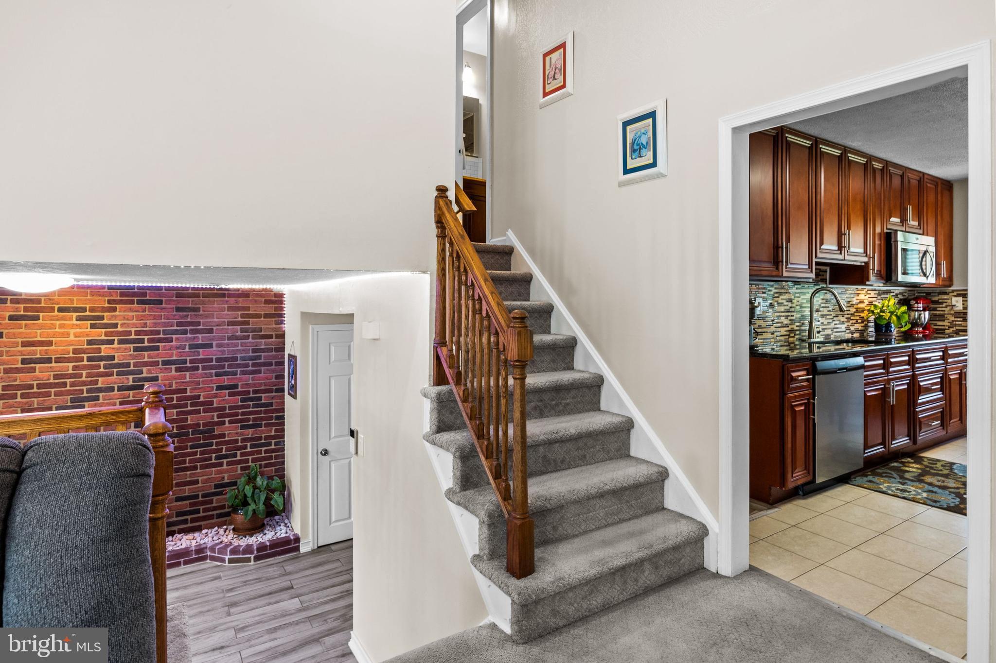 9716 Portis Road Philadelphia, PA 19115 - Photo 16 of 38