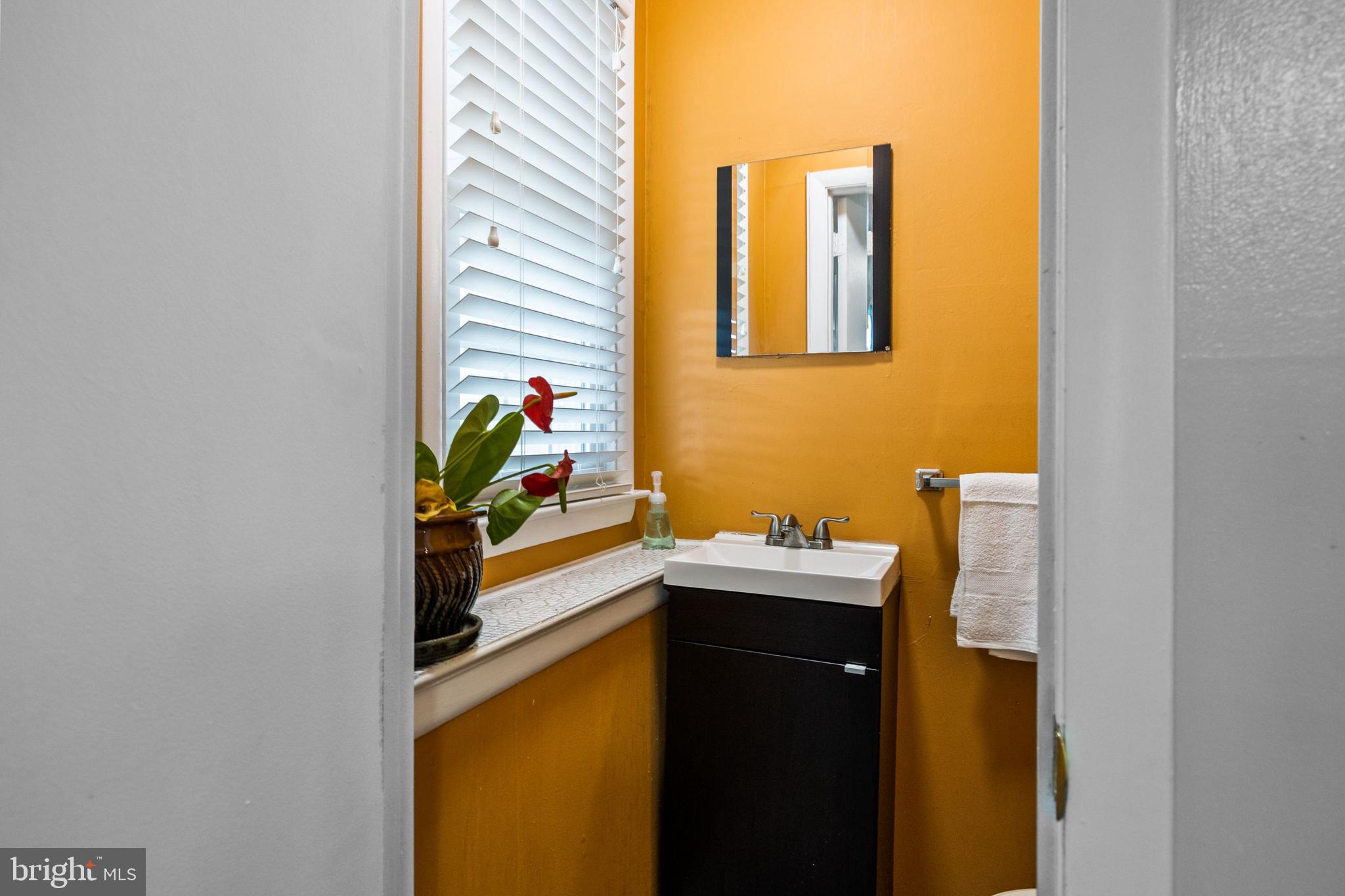 9716 Portis Road Philadelphia, PA 19115 - Photo 19 of 38