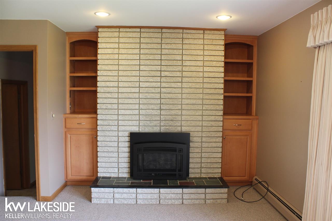 51951 Romeo Plank Road Macomb, MI 48042 - Photo 6 of 30 31286815-5.JPG
