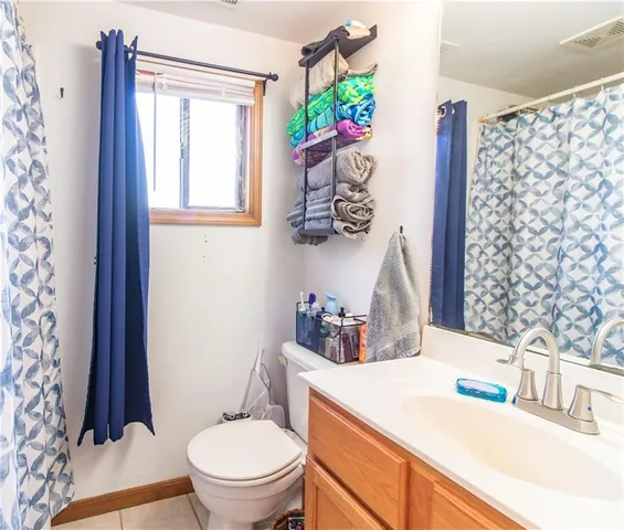 $200,000 | 267 Long Acres Drive, Sunrise Beach, MO 65079