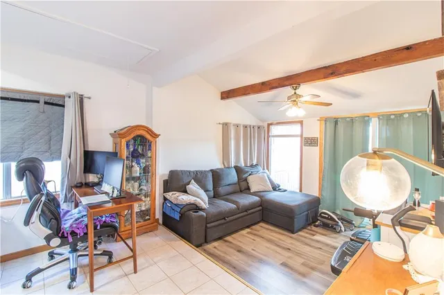 $200,000 | 267 Long Acres Drive, Sunrise Beach, MO 65079