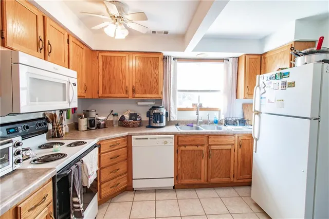 $200,000 | 267 Long Acres Drive, Sunrise Beach, MO 65079