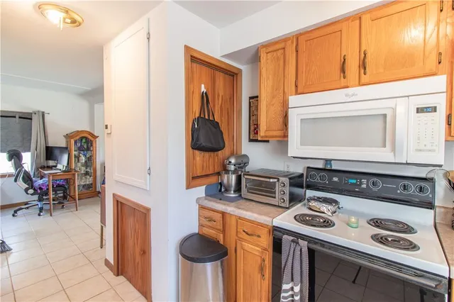 $200,000 | 267 Long Acres Drive, Sunrise Beach, MO 65079