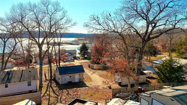 $200,000 | 267 Long Acres Drive, Sunrise Beach, MO 65079