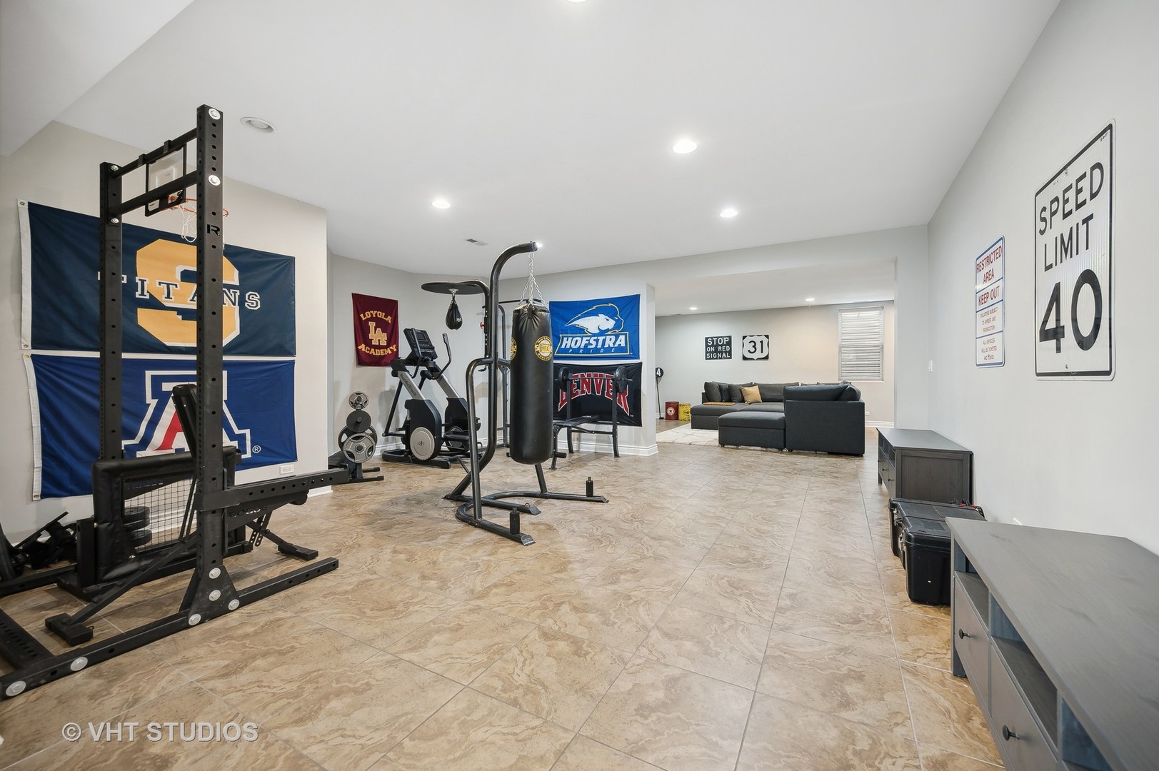 907 Queens Lane Glenview, IL 60025 - Photo 33 of 39 a view of a room with gym equipment