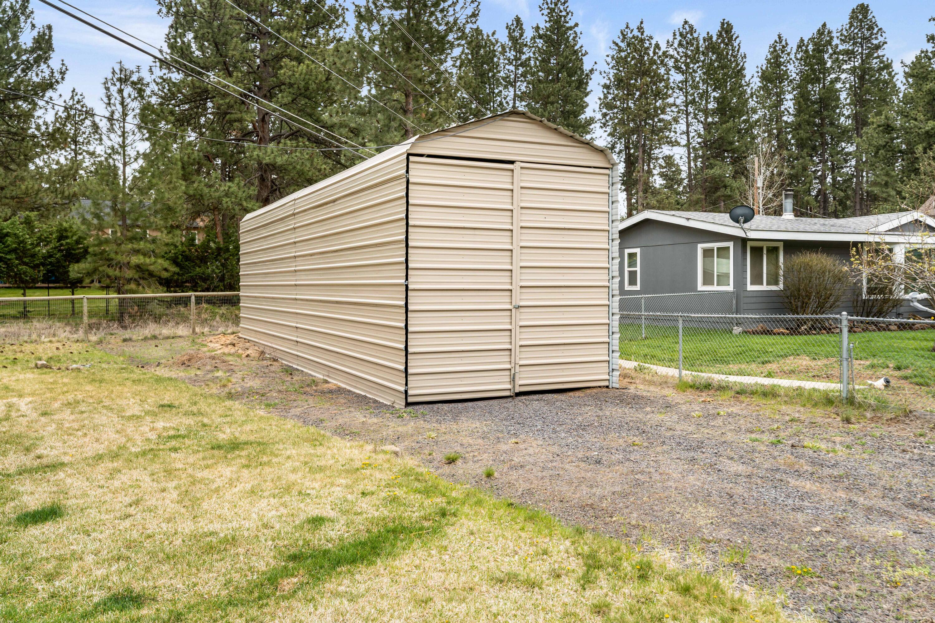 19405 Indian Summer Road Bend, OR 97702 - Photo 32 of 37 Storage Unit for RV/Boat