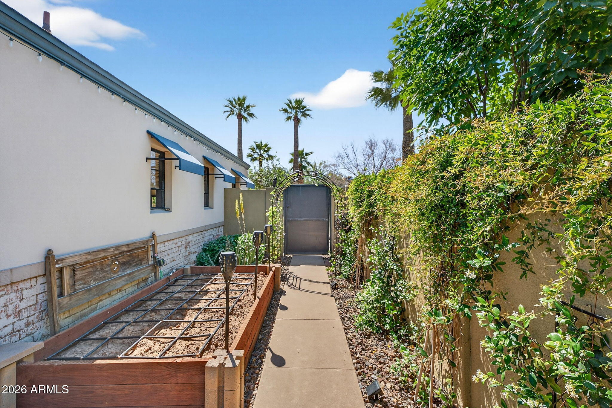 938 West Portland Street Phoenix, AZ 85007 - Photo 50 of 57 Side yard garden